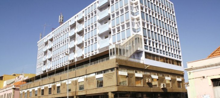 Cabo Verde: Banca Com Exposição Excessiva a Estado e Empresas Públicas