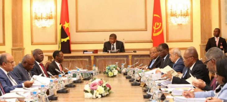 Angola: Gestão de Crise da Pandemia Abre Conflito entre Ministros